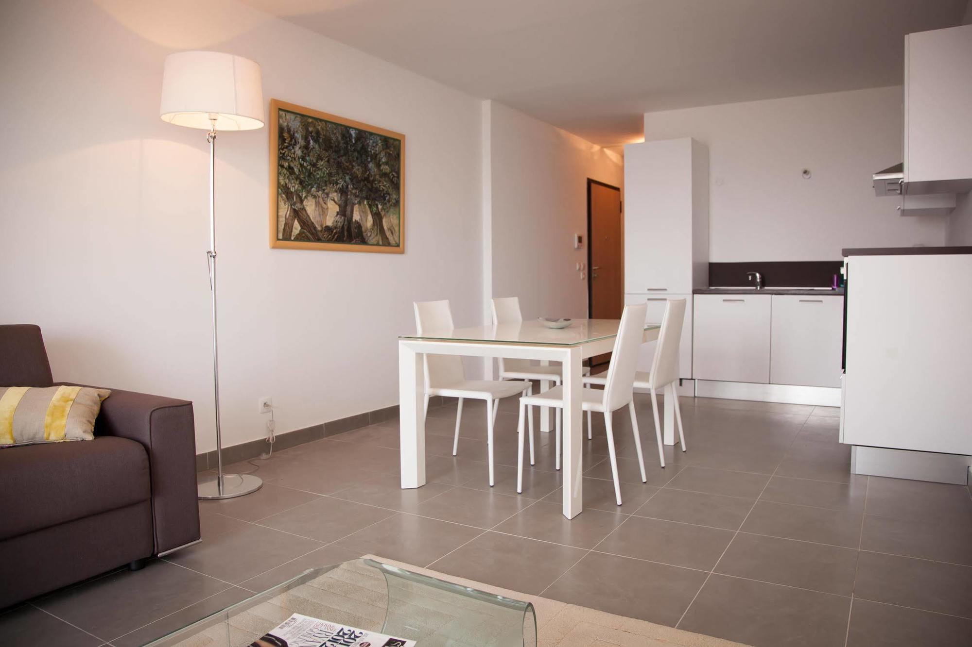 Residence Villa Tyrrenia Macinaggio  Eksteriør bilde